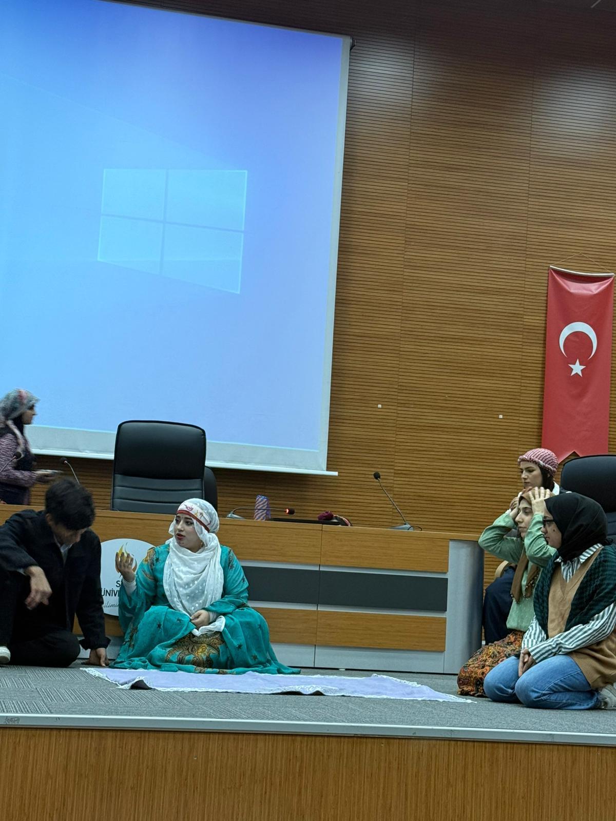 2025-2026 Yılı Hazırlık Sınıfları Güz Dönem Sonu Tiyatro Gösterimi