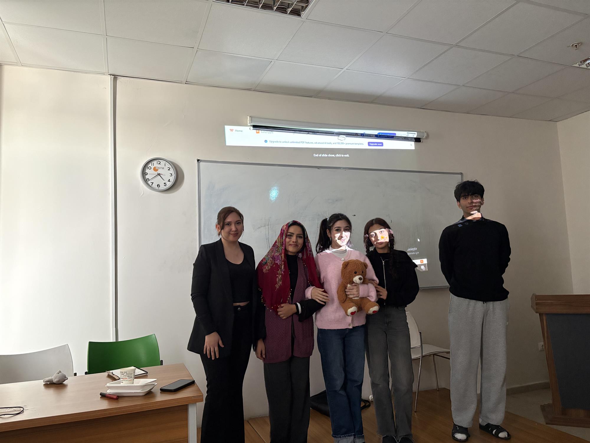 Hazırlık Sınıfları Kısa Tiyatro Gösterimi